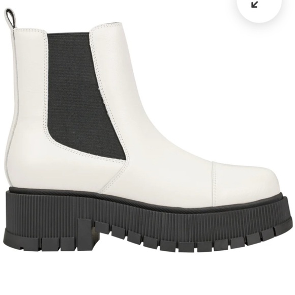 MARC FISHER BERMUDA LUG PLATFORM WHITE BOOTS STRETCHY PULL ON NEW NO TAGS 8.5 - Picture 1 of 14